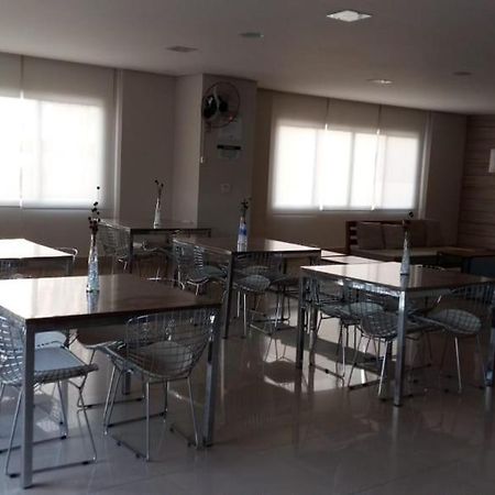 ריבייראו פרטו Studio Com Estrutura De Um Hotel מראה חיצוני תמונה