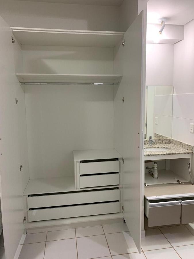 ריבייראו פרטו Studio Com Estrutura De Um Hotel מראה חיצוני תמונה